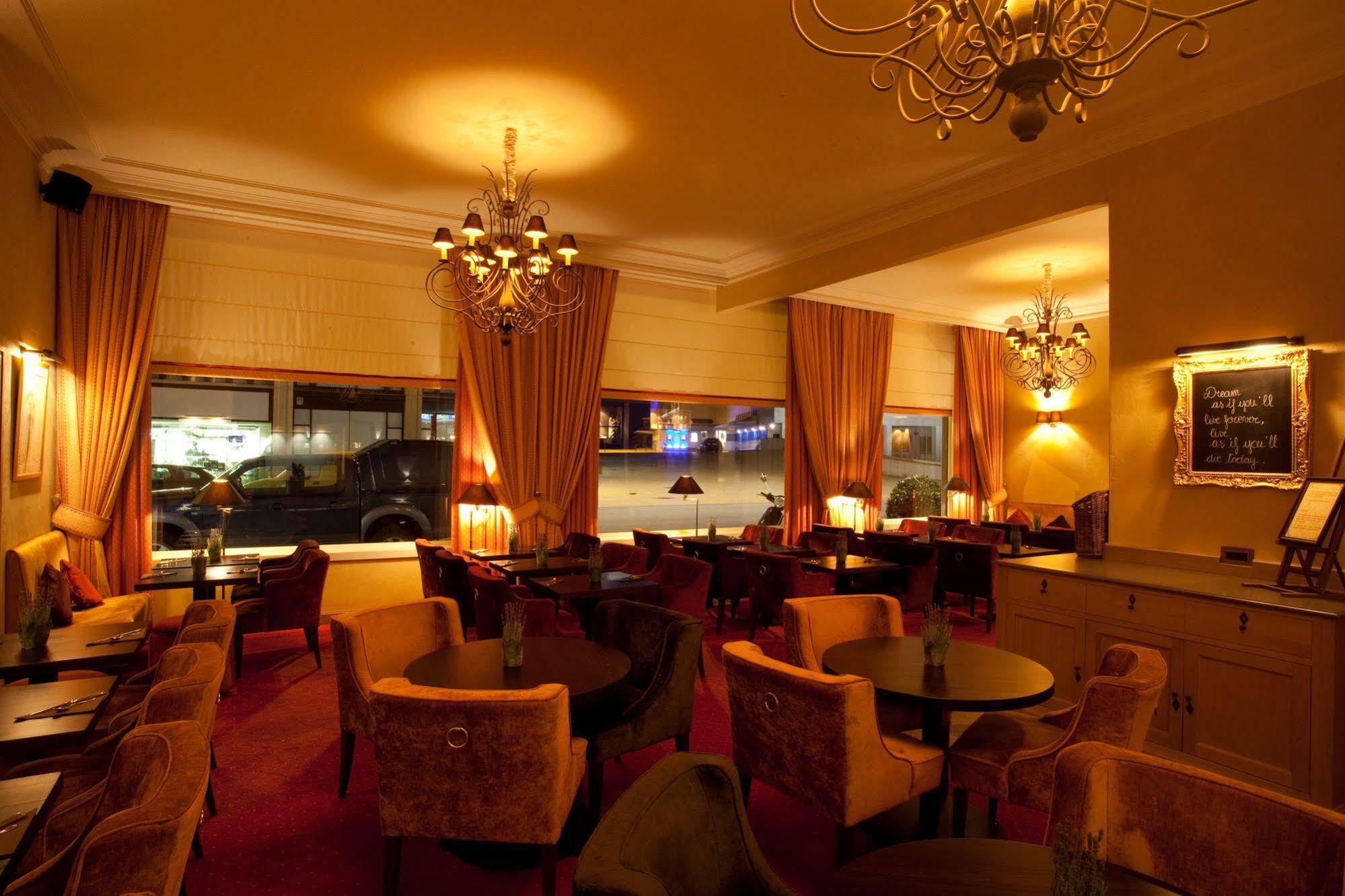 Hotel Imperial Oostende Ngoại thất bức ảnh