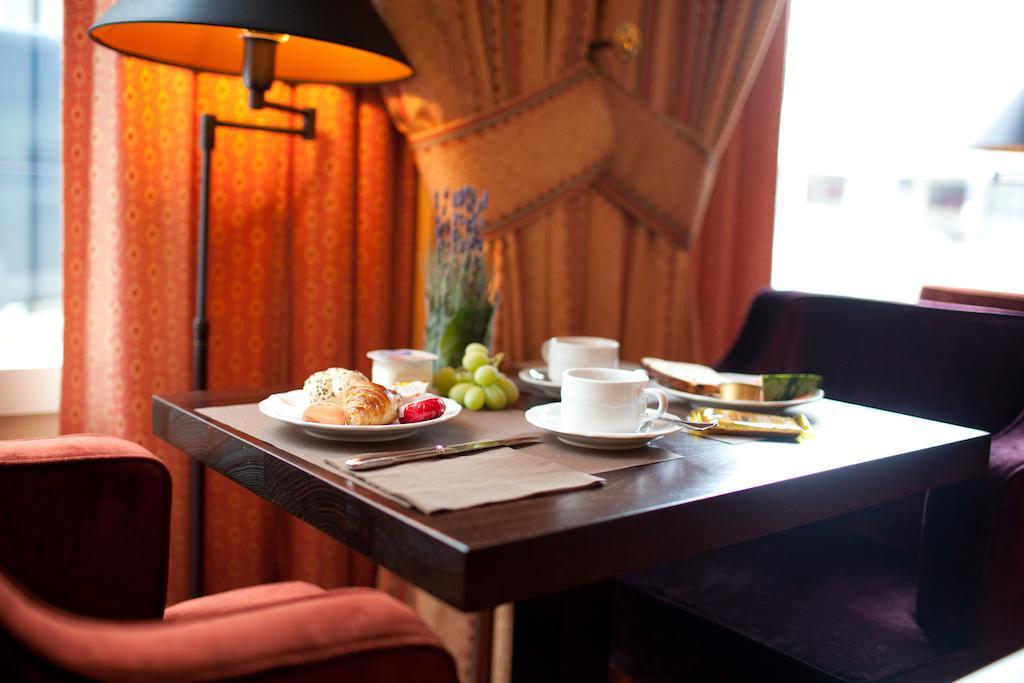 Hotel Imperial Oostende Ngoại thất bức ảnh